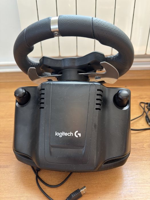 Logitech G920 (PC/Xbox) - JAK NOWA (Używana 5 tyg) + Pudełko