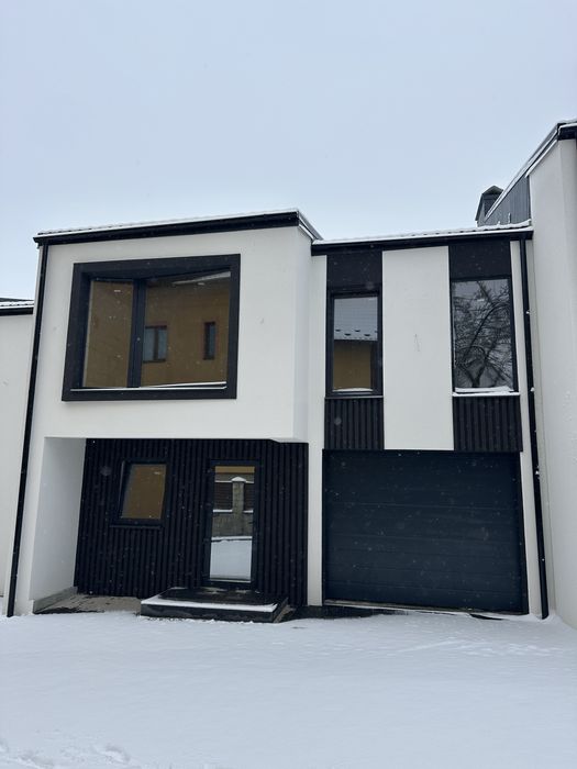 Продається таунхаус в місті Яремче