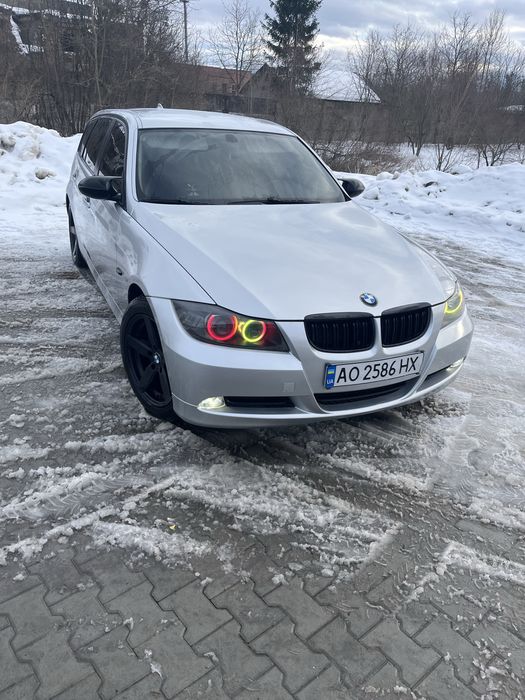 Продам BMW e91 320d