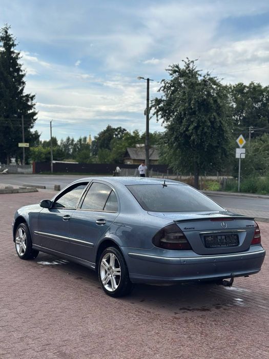 Mercedes - Benz