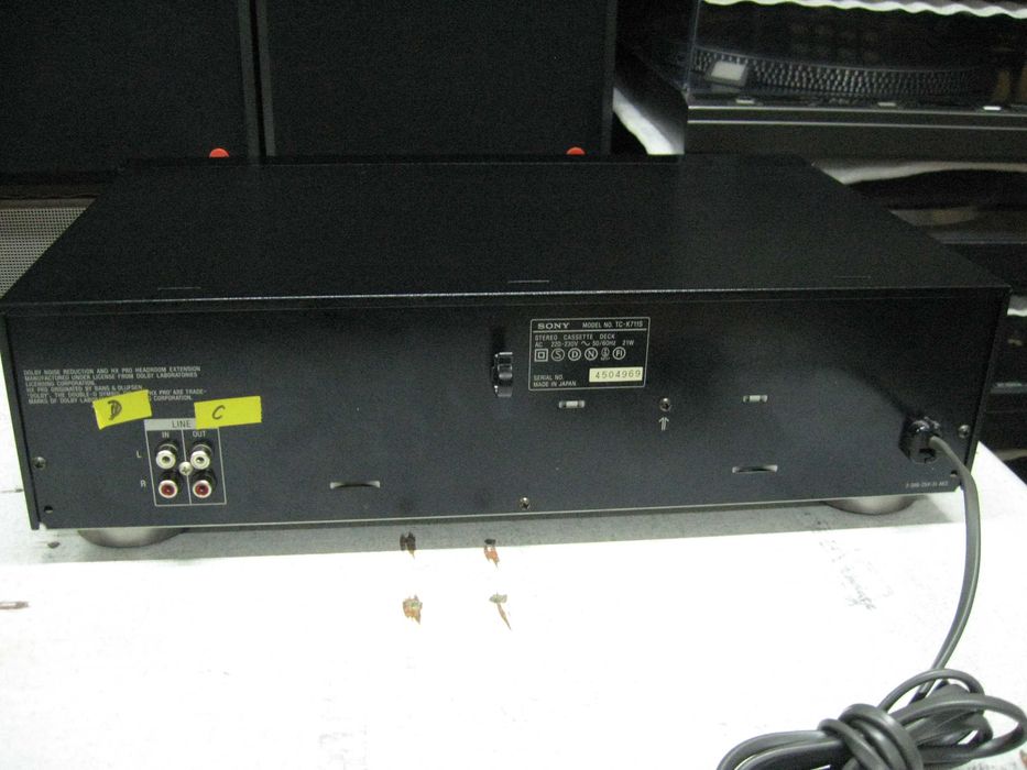 Magnetofon SONY TC-K711 S.