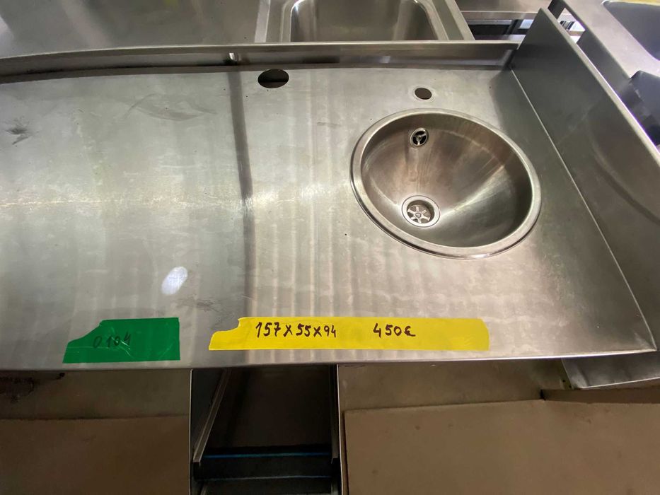 Bancada em inox com cuba direita pequena e bate borras