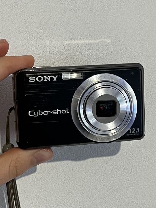 Sony Cyber-shot DSC-S980