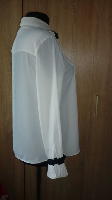 Zara -elegancka bluzka  ecru  r; XL