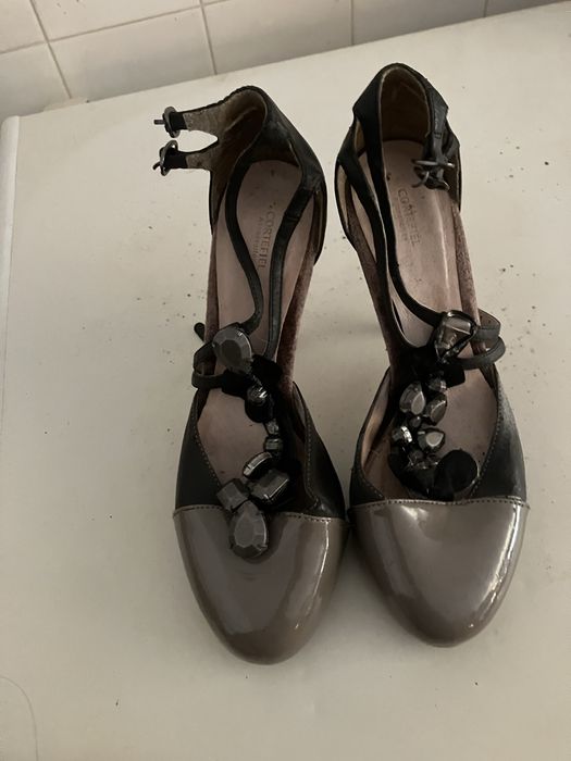 Sandalias fechadas Zara plataforma e sapato alto Zara 38
