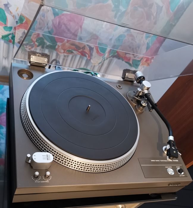 Sony PS 6750 audiofilski gramofon