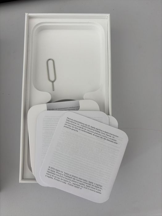 Caixa iPhone 15!