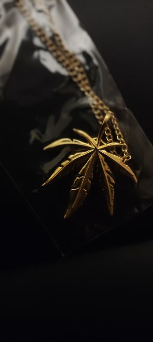 Colar de aço inoxidável (Novo!!!)