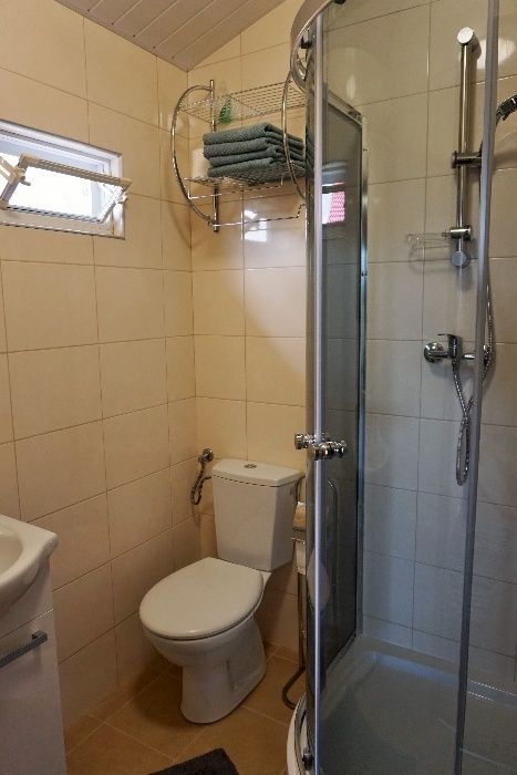 Domki i pokoje do wynajęcia Mikołajki