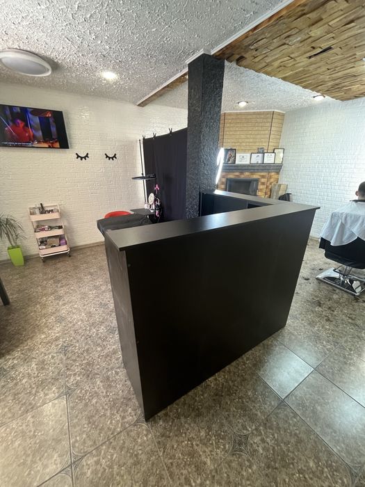 Рецепшн стійка адміністратора