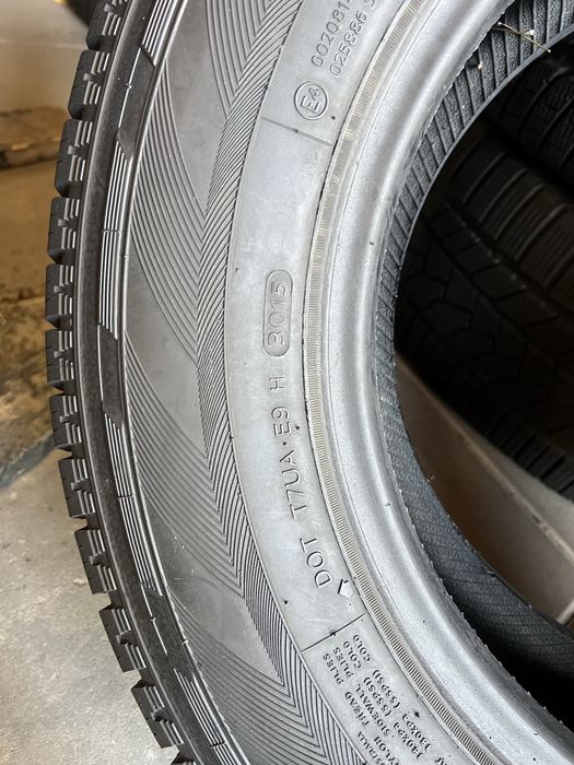 Opona zimowa 215/70/R16C Hankook Winter RW06 - 1 sztuka