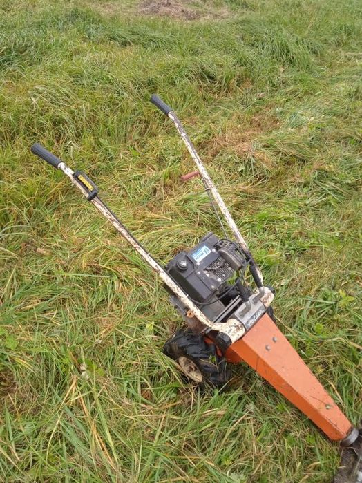 Продам сегменту косилку Holder