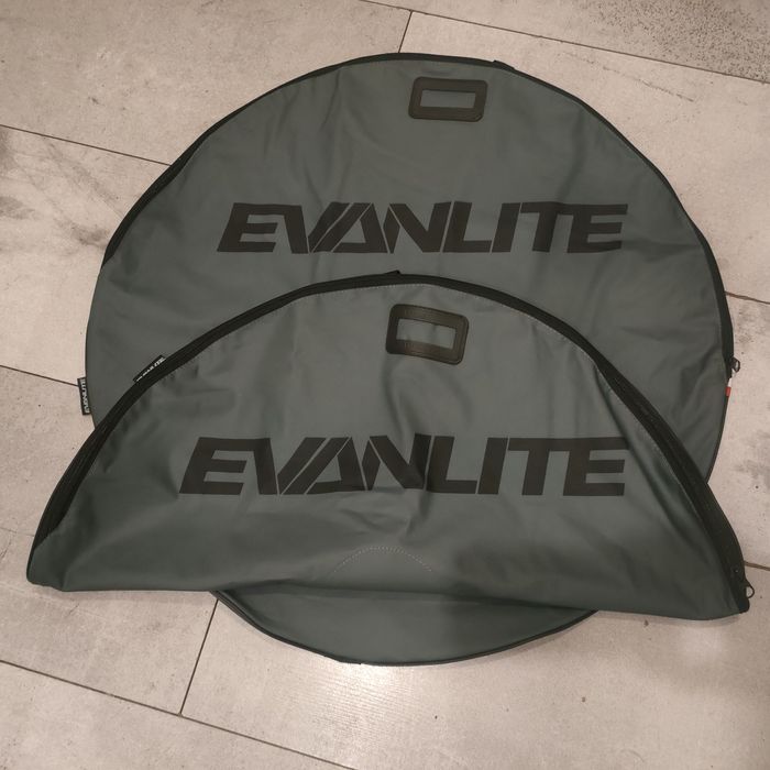 Pokrowiec na koło rowerowe