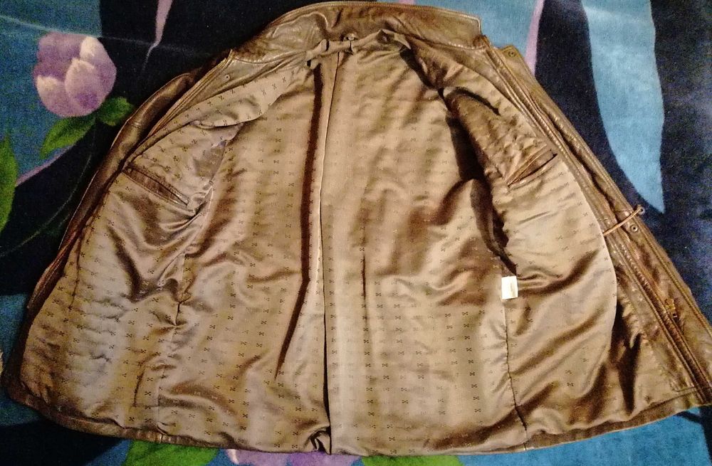 Мужская куртка размер 52 натуральная кожа