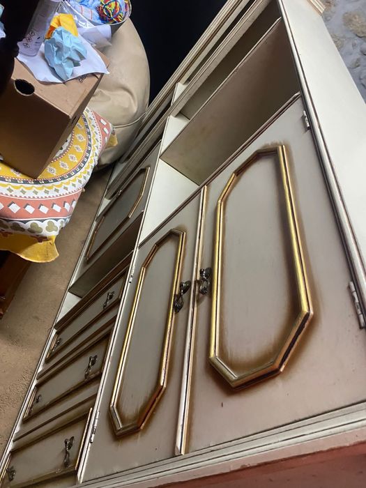 Mesa de sala + 8 Cadeiras em pele