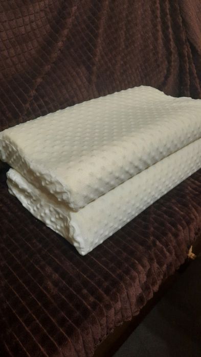 Ортопедична подушка