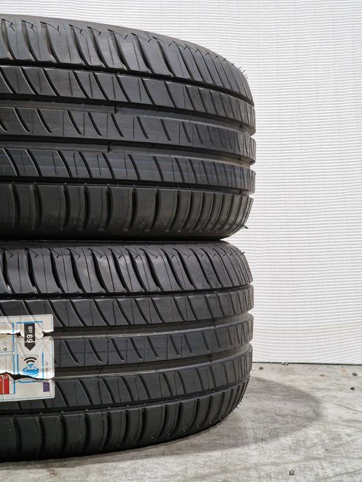 [Como Novos] 2 Pneus 205/50R17 MICHELIN