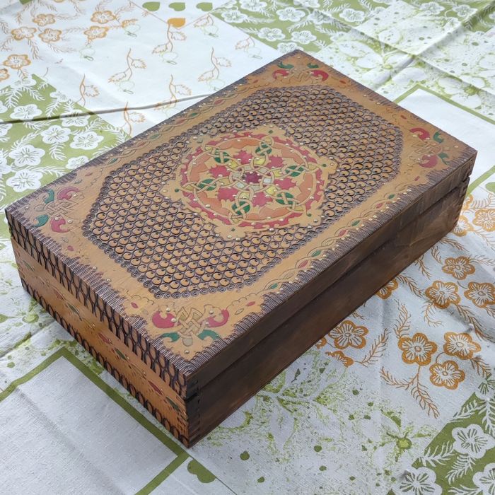 Szkatułka drewniana na biżuterię PRL antyk