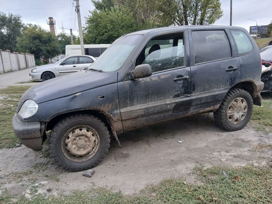 Авторазборка Нива Шевроле  Chevrolet Niva