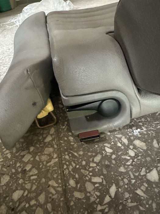 Fotel Skórzany z oparciem tylnym Audi A4 S4 B5 i inne części