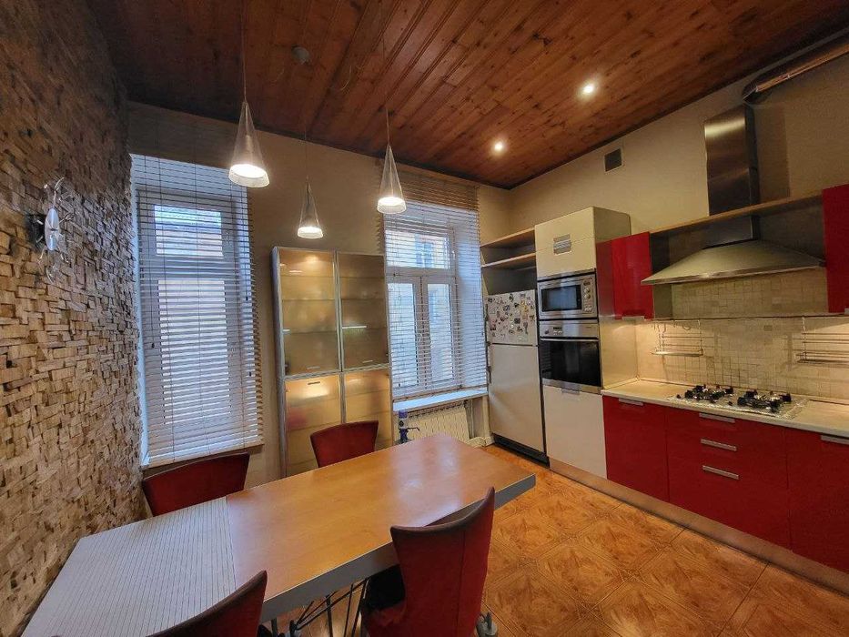 Четырехкомнатная в Центре/Софиевская.