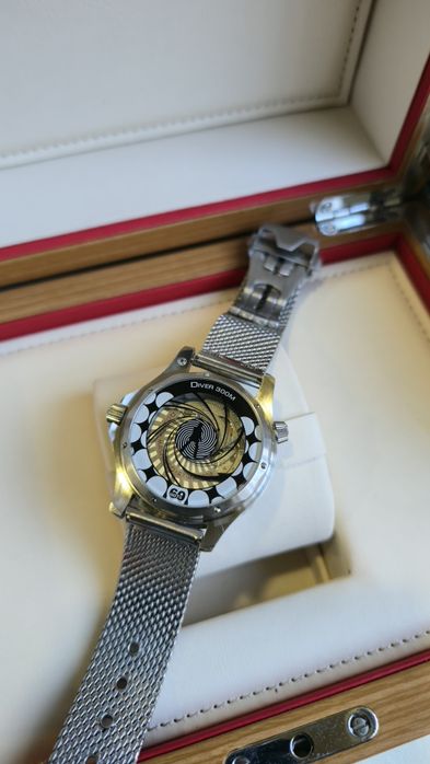 Omega Seamaster-300M (novo modelo 007- Automatic)