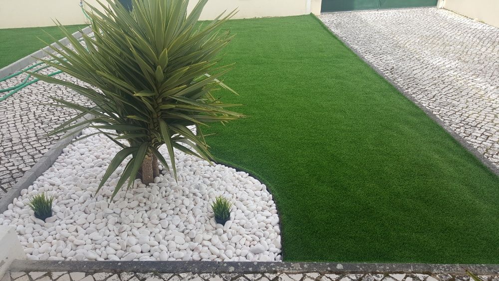 Pedra Decorativa Branco/Rosado para jardim Seixo, Godo, Rolada; 234€/T