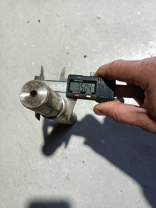 Wał wałek zgrabiarki kosiarki przetrząsarki 190 mm Fella