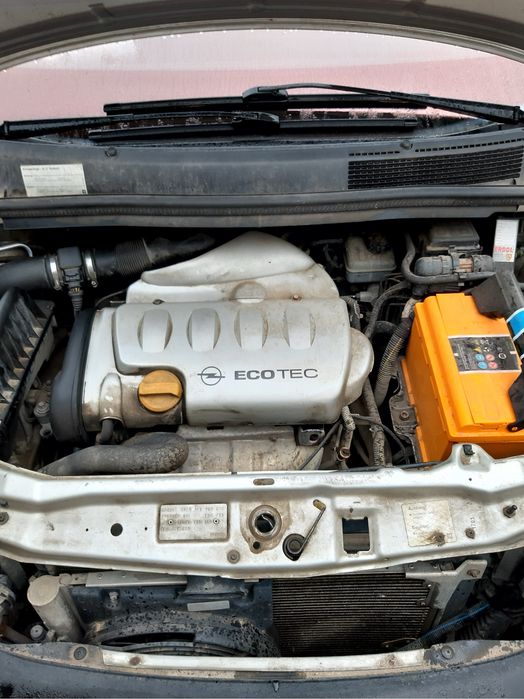Opel Zafira 1.8 бензин 2001 рік
