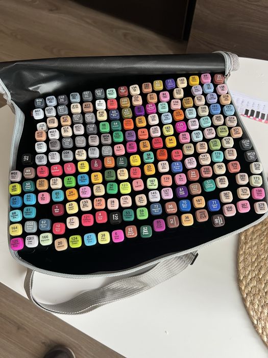 Набір двосторонніх скетч маркерів для малювання 204 шт, в чохлі, Touch