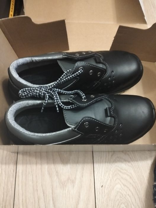 Buty robocze nowe polskie rozmiar 43