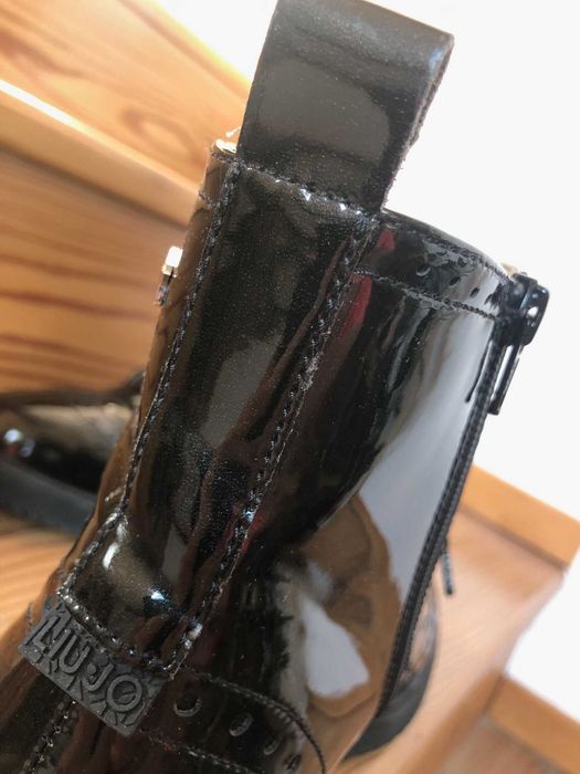Botki, trapery włoskie LIUJO, lakierowana skóra, rozmiar 40