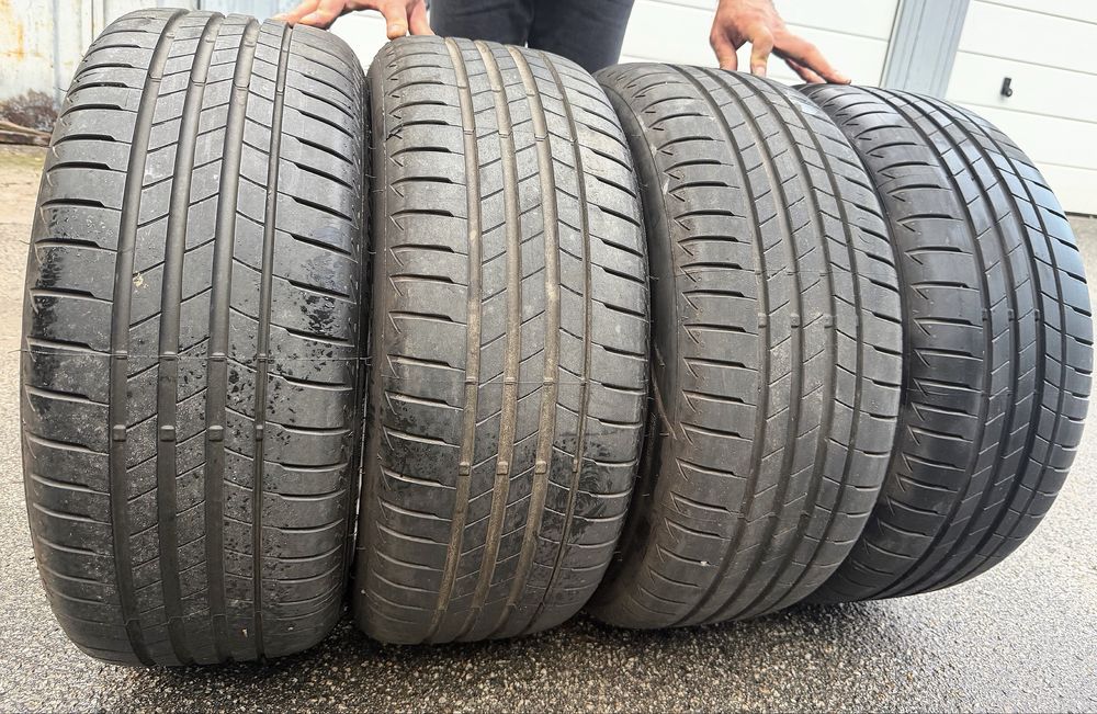 Bridgestone Turanza T005 225/50 R17 98Y, літні шини.
