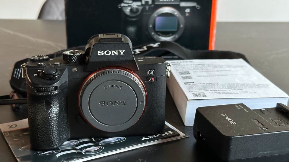 Sony Alpha 7R III (A7R III)  - jak nowy