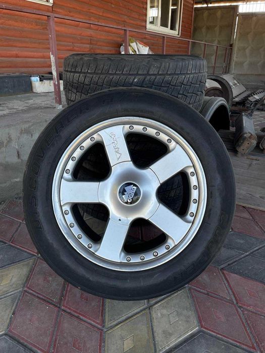 Диск з шиною Легкосплавні клепані R20 10JxH2