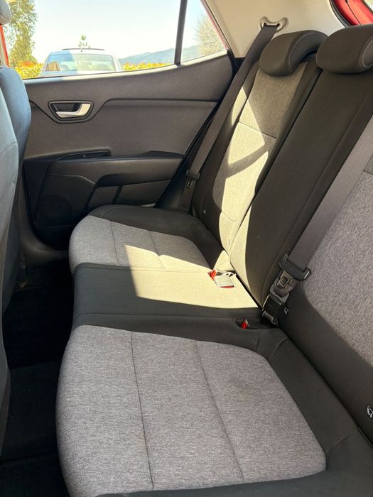 Kia Stonic 1.2 Dynamic / 2021 - Excelente Oportunidade