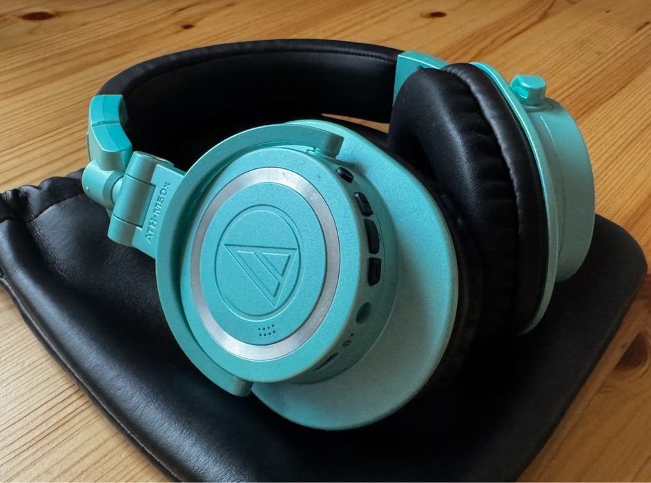 Навушники бездротові повнорозмірні Audio-Technica ATH-M50xBT2 бірюзові