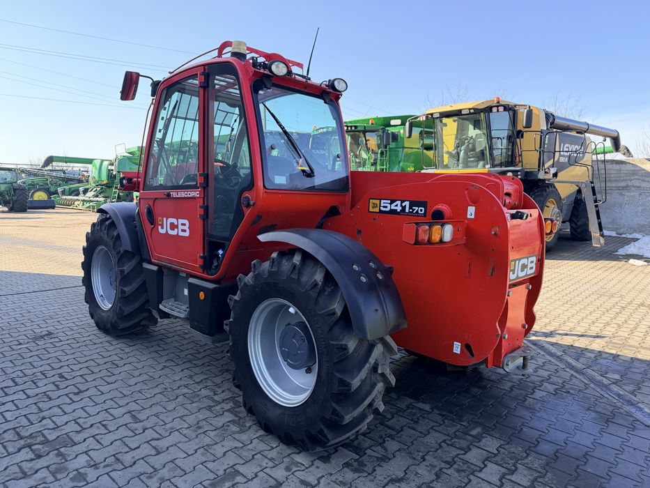 JCB  541-70 Телескопічний навантажувач
