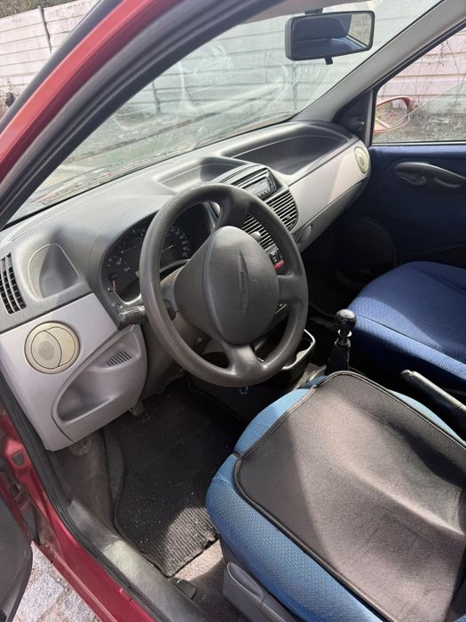 Fiat Punto — fotografia 4