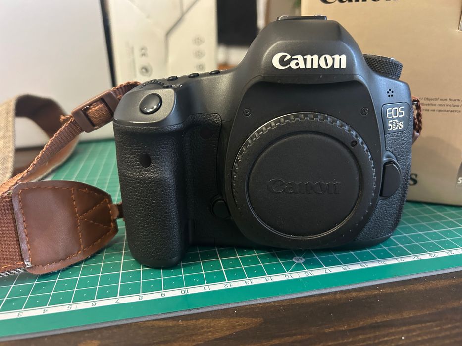 Canon 5DS 50MPX corpo muito bem estimada