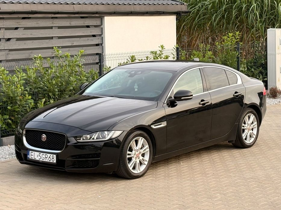 Jaguar XE