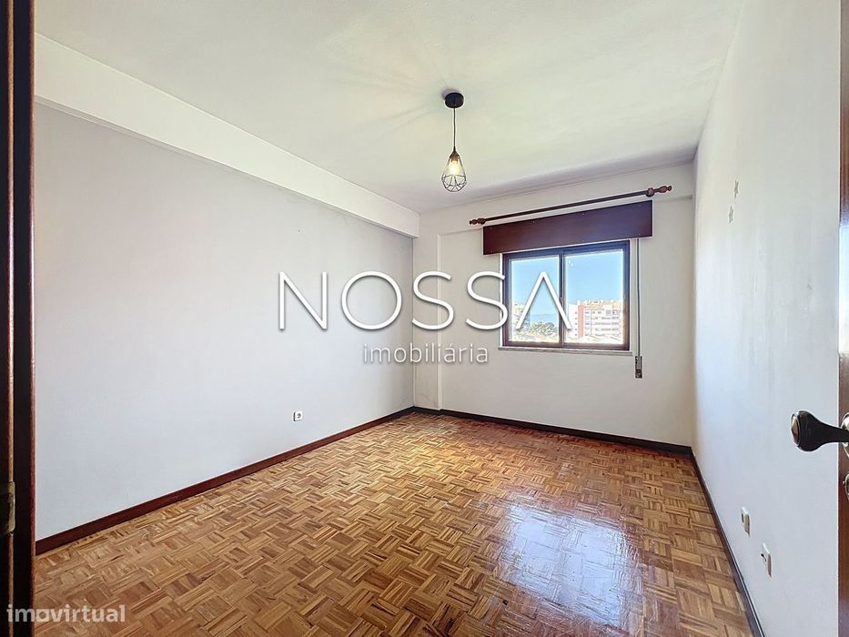 Apartamento T3 na Urb. Quinta das Serralheiras - Algueirão
