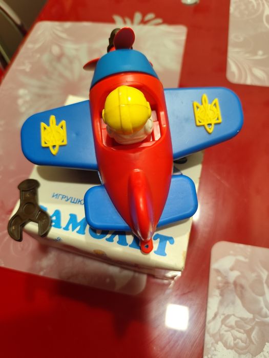 Продам іграшку самальотик