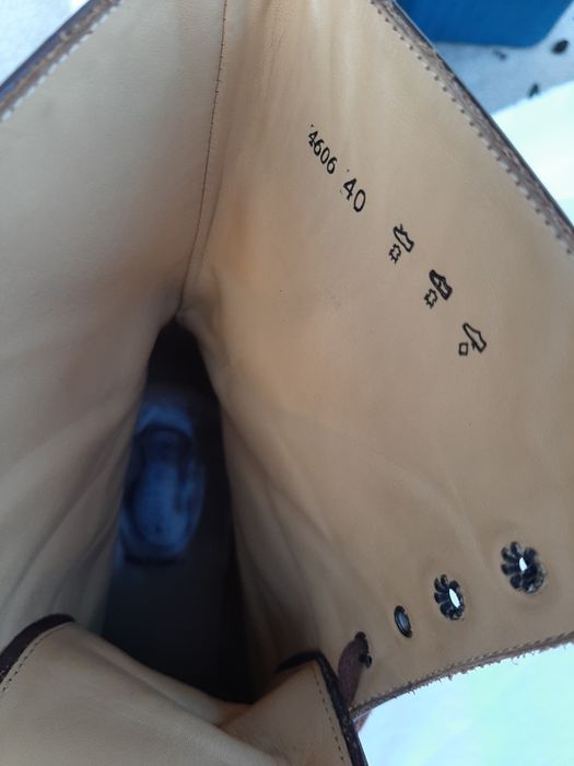 buty damskie brązowe, lakierki, za kostkę