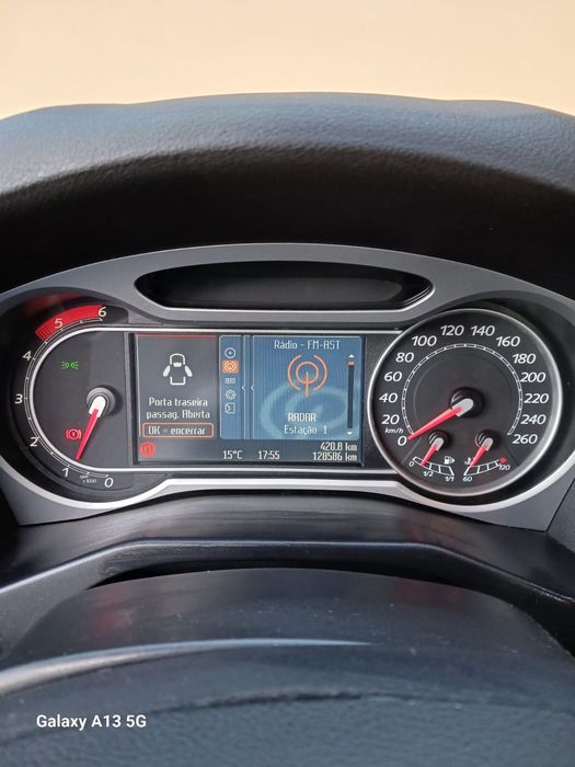 Ford mondeo 128 mil km