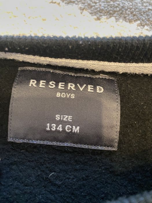 Bluza Reserved r. 134 cm czarna