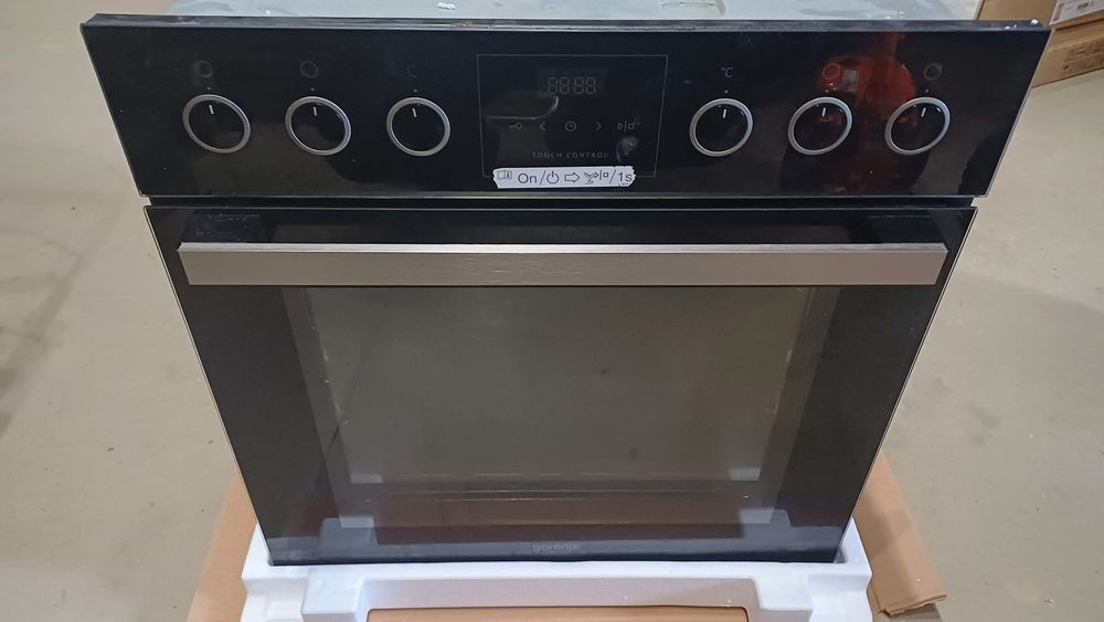 Zestaw do zabudowy Gorenje: Piekarnik + Płyta Ceramiczna (Komplet zintegrowany)