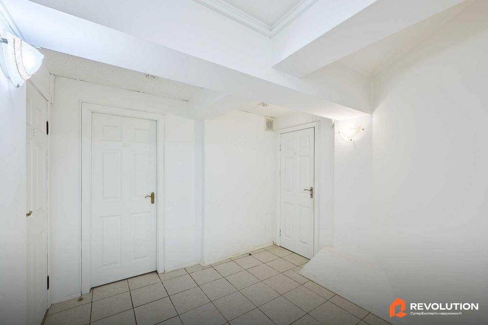 Без комісії. Продаж комерційного приміщення 149м2, вул. Микільсько-Ботанічна, буд. 14/7 Шевченківський р-н