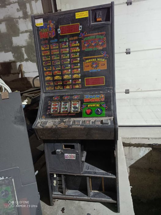 Барабанный механический игровой автомат.