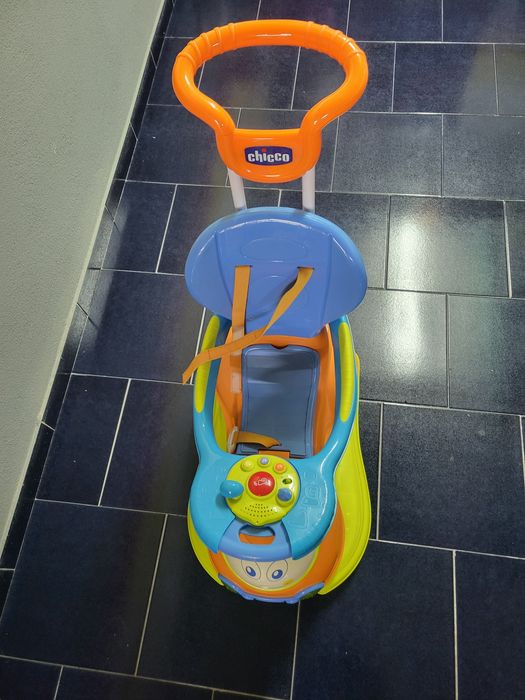 Carrinho chicco pouco uso